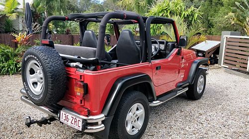 Picture of 2002 Jeep Wrangler TJ Sport 6-Cyl 4L 5-speed Manual - For Sale