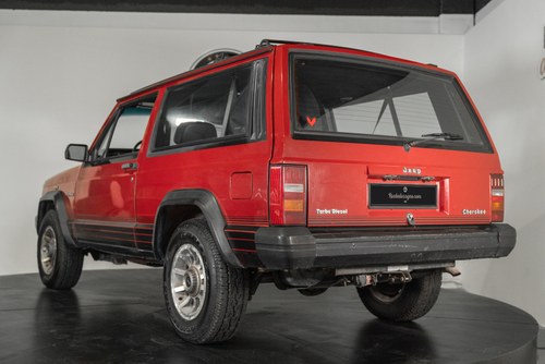 1987 Jeep Cherokee - 9