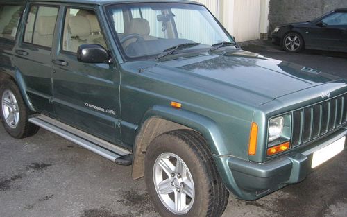 2000 Jeep Cherokee (picture 1 of 12)