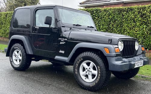 Jeep Wrangler 4.0 Sport Only 60,000 Miles and ONLY 2 OWNERS (picture 1 of 15)
