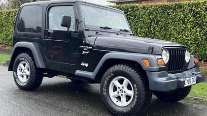 Jeep Wrangler 4.0 Sport Only 60,000 Miles and ONLY 2 OWNERS