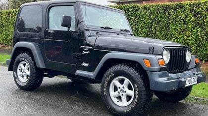 Jeep Wrangler 4.0 Sport Only 60,000 Miles and ONLY 2 OWNERS