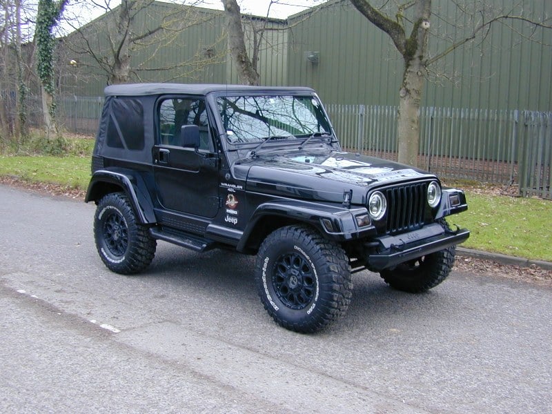 JEEP WRANGLER (TJ) 4.0 SAHARA LTD - EX JAPAN