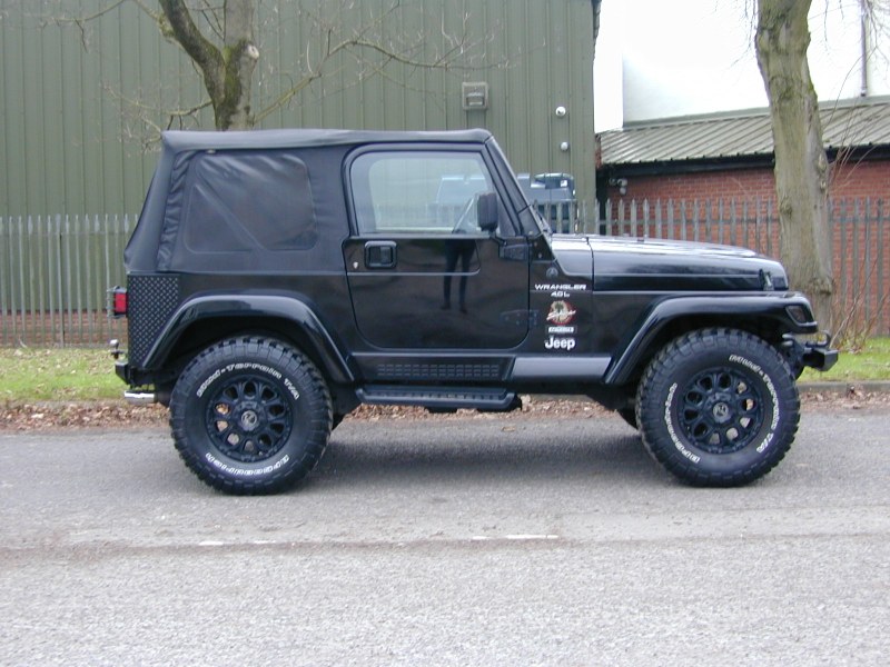 2000 Jeep Wrangler - 2 2000 Jeep Wrangler - 2