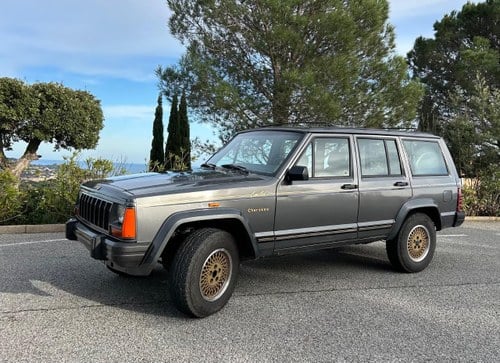 JEEP Cherokee 4L Limited - 1991 A vendre
