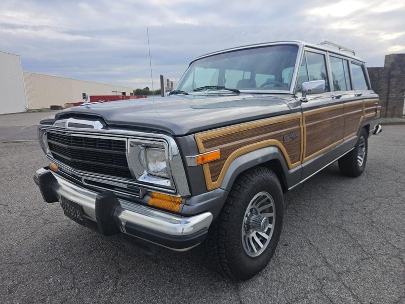 1988 Jeep Grand Wagoneer - 1 1988 Jeep Grand Wagoneer - 1