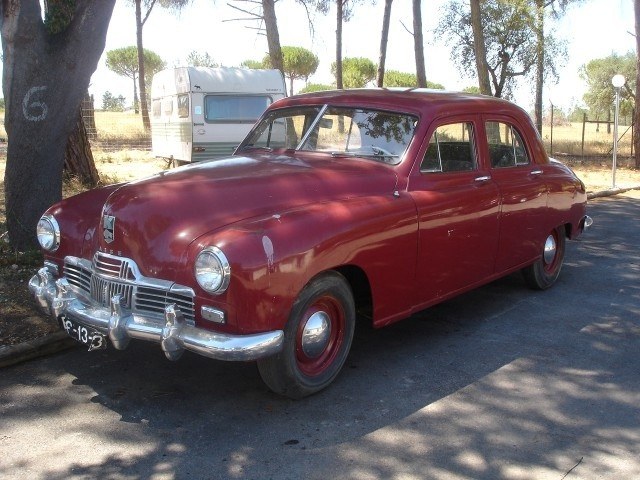 1947 Kaiser Deluxe