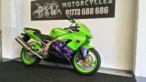 1999 Kawasaki ZX9 R C2 - Totally Unmarked And Perfect In vendita