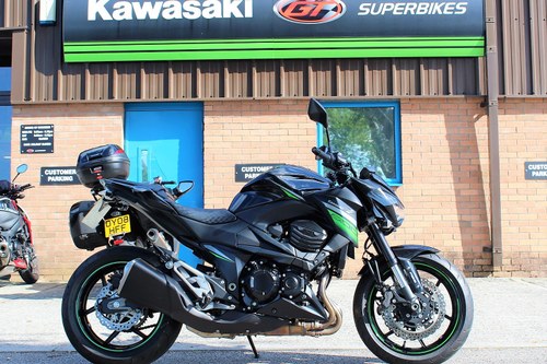 2016 16 Kawasaki Z800 ABS Naked Sports *Just 700 Miles!* For Sale