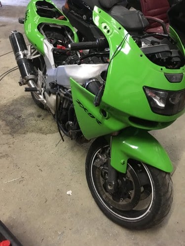 1994 Kawasaki ZX9R as spares or repairs For Sale