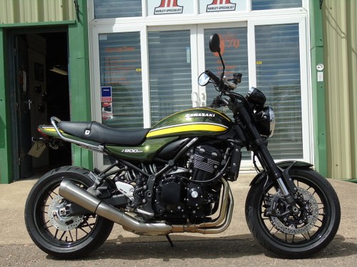 Kawasaki Z900 RS 2018 Only 1 Owner From New, 1900 Miles In vendita