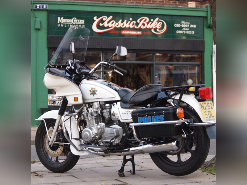 Kawasaki Z1000 CHIPS. RESERVED FOR DAVID