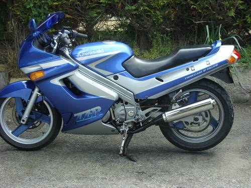 Kawasaki zzr 250 SOLD
