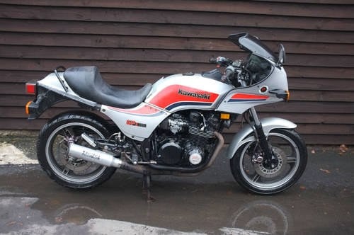 Kawasaki GPZ 750 GPZ750 Uni-Track 1983 BARN FIND **A MUST SE VERKAUFT