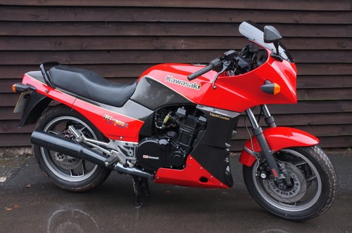 3999 Kawasaki GPZ900 Ninja 1984 A1 900 R UK Bike *Stunning Projec VENDUTO