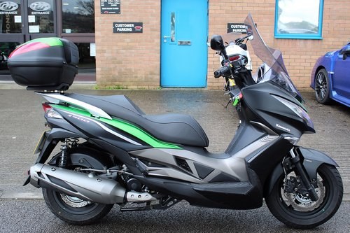 2016 16 Kawasaki J300 SE ABS Super Scooter For Sale