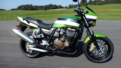 Kawasaki ZRX1200R stunning original bike in top state