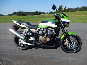 2003 Kawasaki ZRX1200R stunning original bike in top state For Sale (picture 1 of 12)