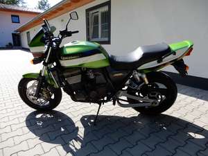 2003 Kawasaki ZRX1200R stunning original bike in top state For Sale (picture 7 of 12)