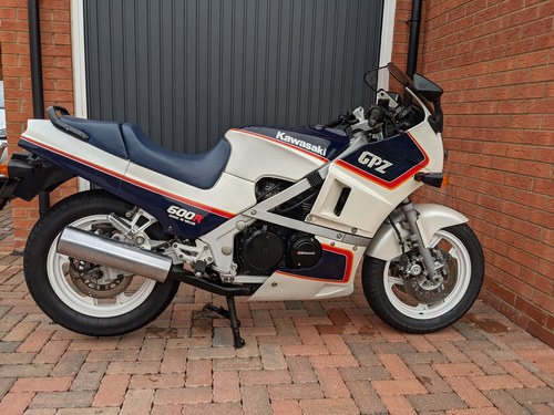 1987 KAWASAKI GPZ 600R For Sale