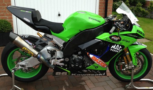 2009 MSS Kawasaki ZX10R Superbike. A vendre