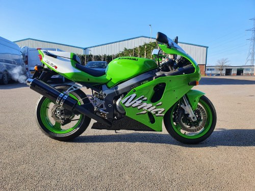 1999 Kawasaki ZX7R MY99 Pristine Condition Only 17k Miles For Sale