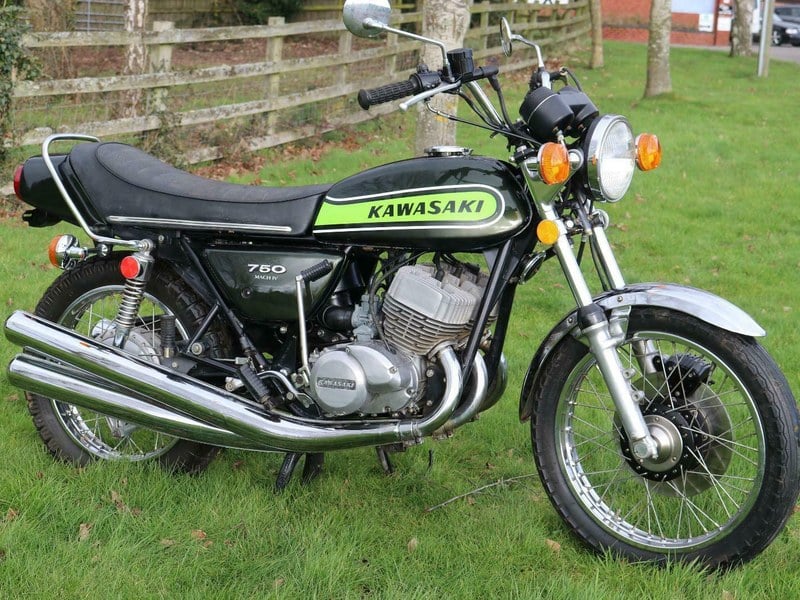 Kawasaki H2 H 2 B 1974 fantastic standard condition Just 7,4