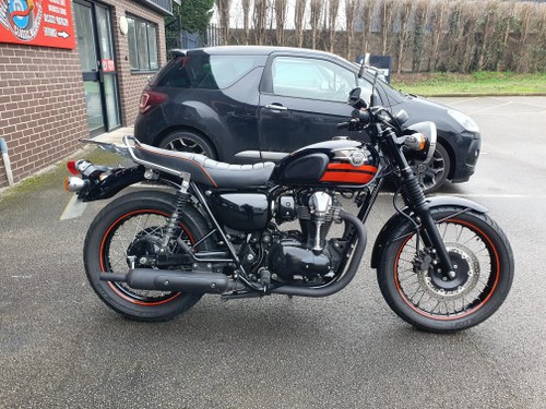 Kawasaki W800 Ltd Edition 2014 Ex Cond FSH Only 10K Miles For Sale
