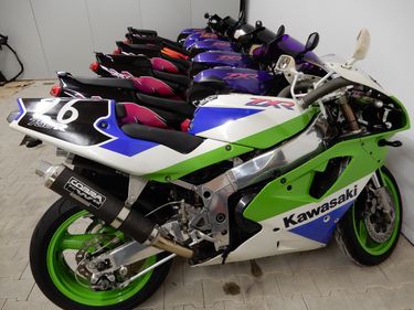 Picture of Kawasaki ZXR750K RR 750L Six ZXRs for one bulkprice