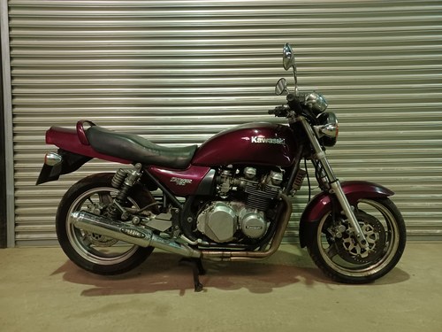 1993 KAWASAKI ZEPHYR 750 LOW MILEAGE PROJECT Kaufen Bei