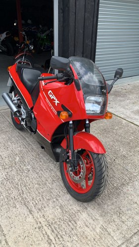 1988 Kawasaki GPX600R