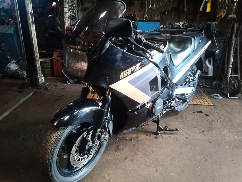 Kawasaki Gpz600 project