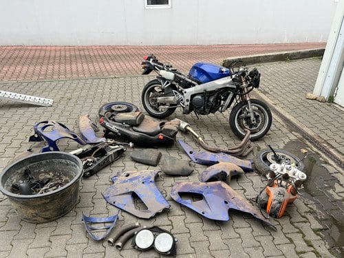 1990 ZXR750 J ZXR 750 VENDUTO