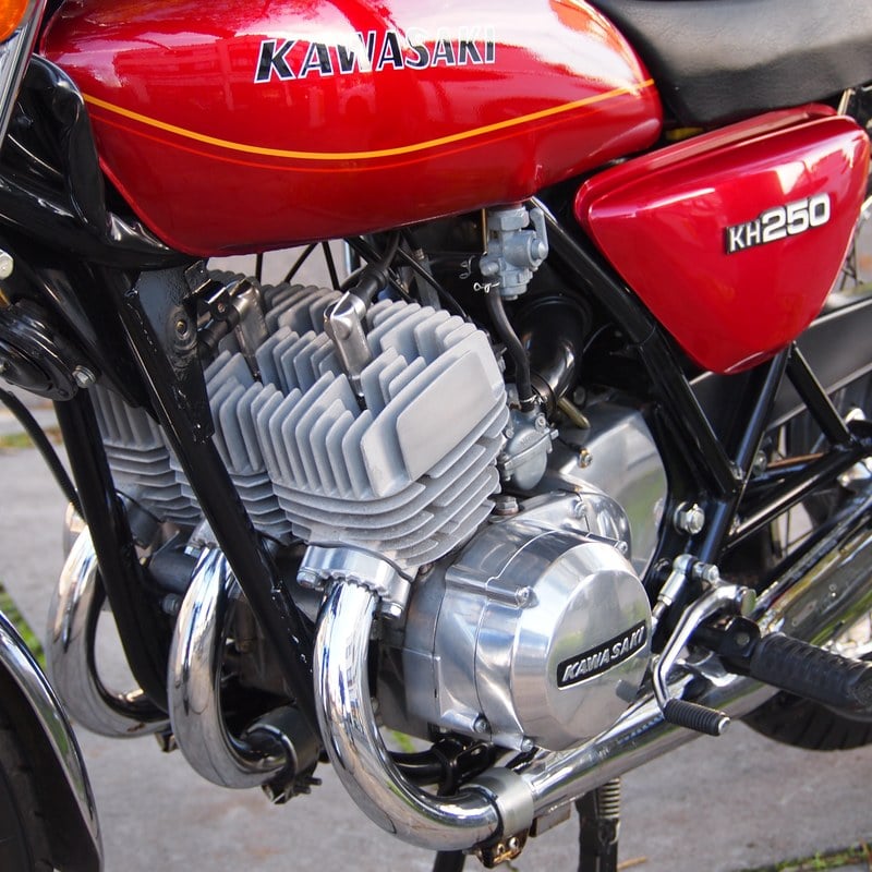 1977 Kawasaki KH250 - 4