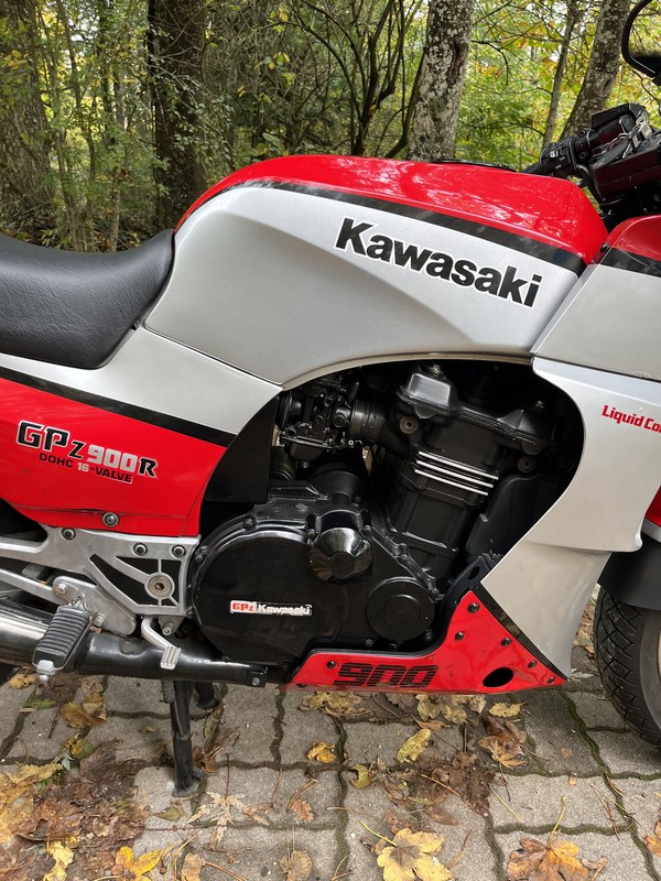 1985 Kawasaki GPZ 900