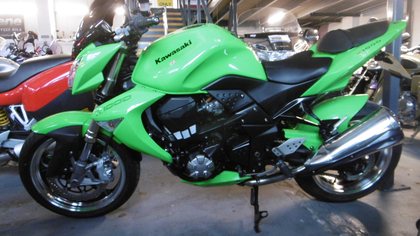 Kawasaki Z1000. Stunning please see photos.