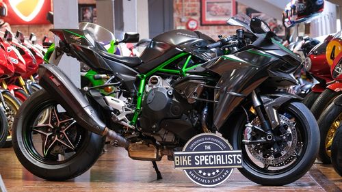Picture of 2018 Kawasaki Ninja H2 Supercharged Carbon with Akrapovic Exhaust - For Sale
