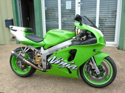 Kawasaki ZX 7R 1998 P3 * UK Delivery * For Sale