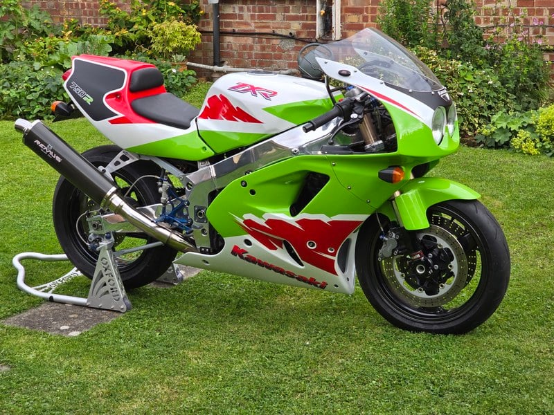 1995 Kawasaki ZXR 750 Green Manual, speed in King's Lynn, United