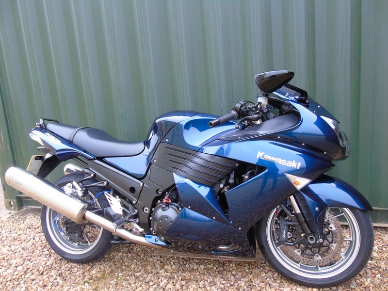 2007 Kawasaki ZZR 1400 - 1 2007 Kawasaki ZZR 1400 - 1