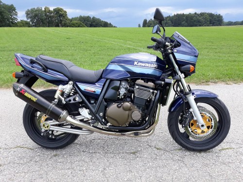 2005 Kawasaki ZRX 1200 R