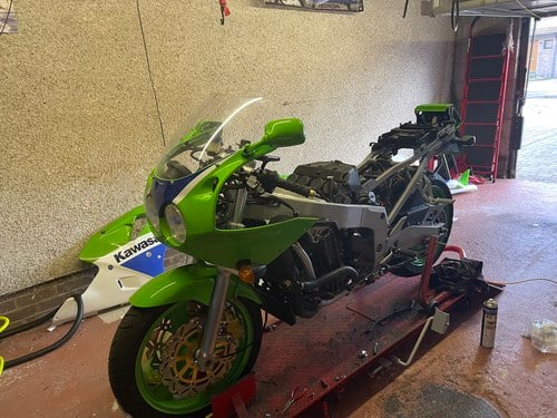 1990 Kawasaki ZXR 750