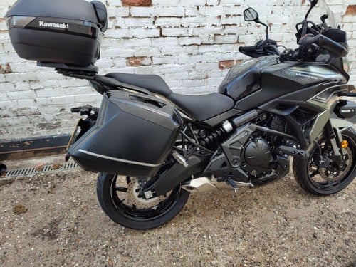 2023 Kawasaki Versys 650 Green Manual, speed in United Kingdom