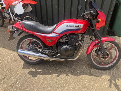 1993 Kawasaki GPZ 305