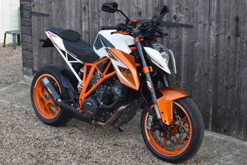 2016 KTM 1290 Superduke R SE ABS Special Edition (4600 miles) SOLD