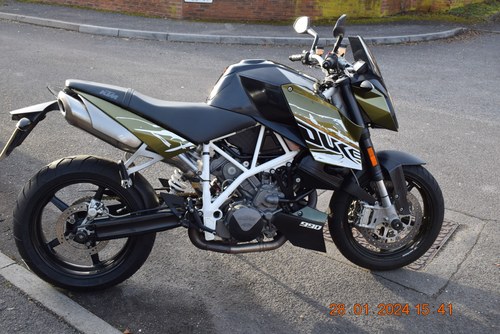 2010 KTM 990 Super Duke