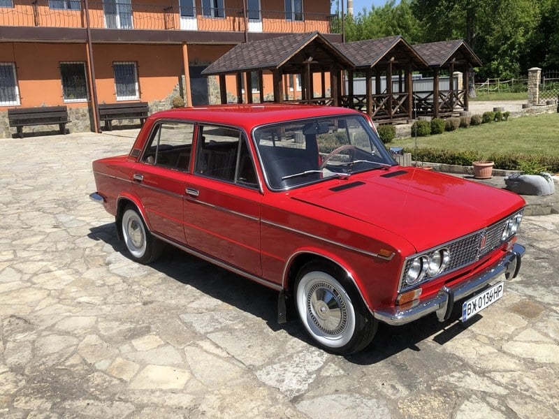 Rapid Classics: Eine Suche. Alle Oldtimer. 10 » Rapid Classics: Eine Suche. Alle Oldtimer. 1975 Lada 2103