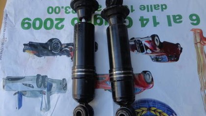 Front shock absorbers for Lamborghini Countach