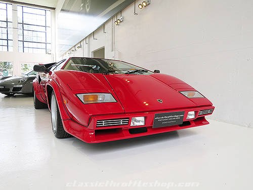 1985 original right hand drive, UK delivery, stunning super car VENDU