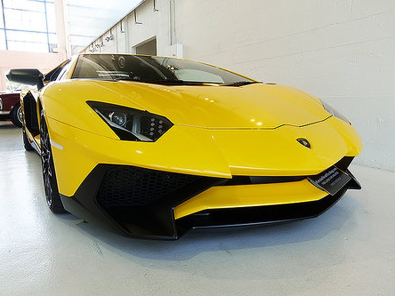 Recaro seats with Yellow piping, 3,000 kms from new – 750bhp